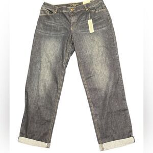 NWT-CHICOS PLATINUM BOYFRIEND JEANS